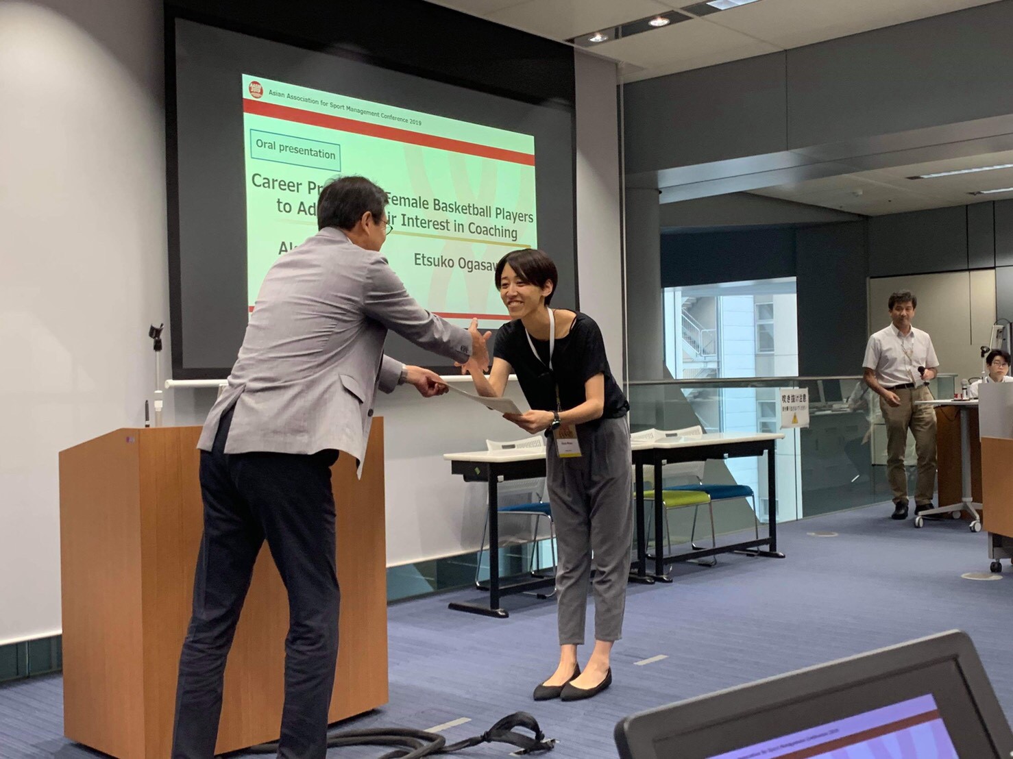 Awarded the “Outstanding Abstract Award” at the “AASM2019 Conference”!